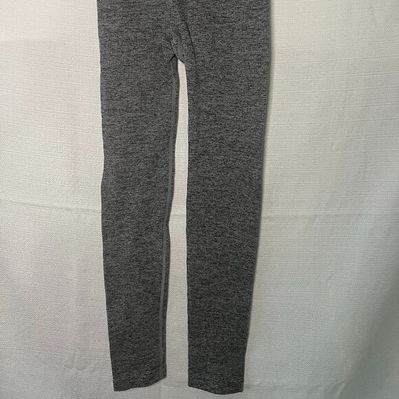 Women’s ribbed seamless Grey Colsie leggins workout Small - 0427 - Picture 3 of 3